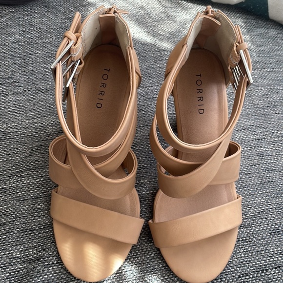 Torrid heels (Wide) - Picture 2 of 11